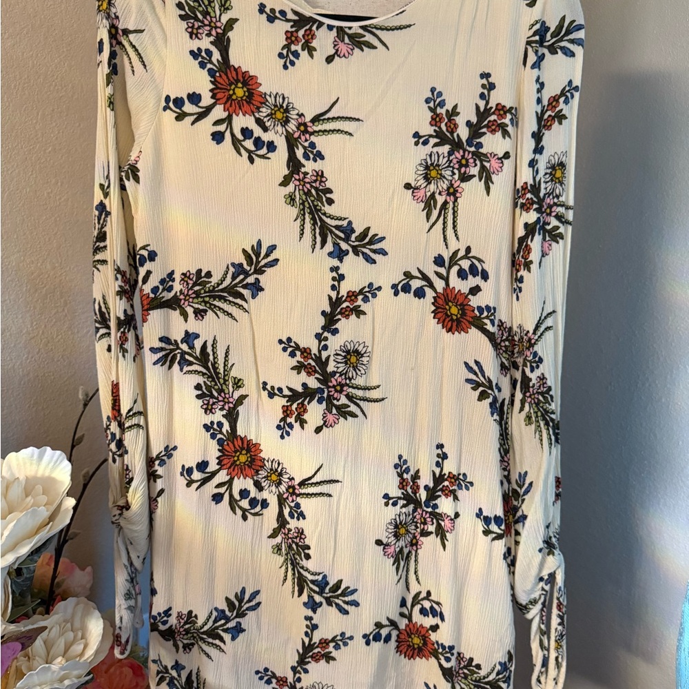 Mahina Floral long sleeves dress